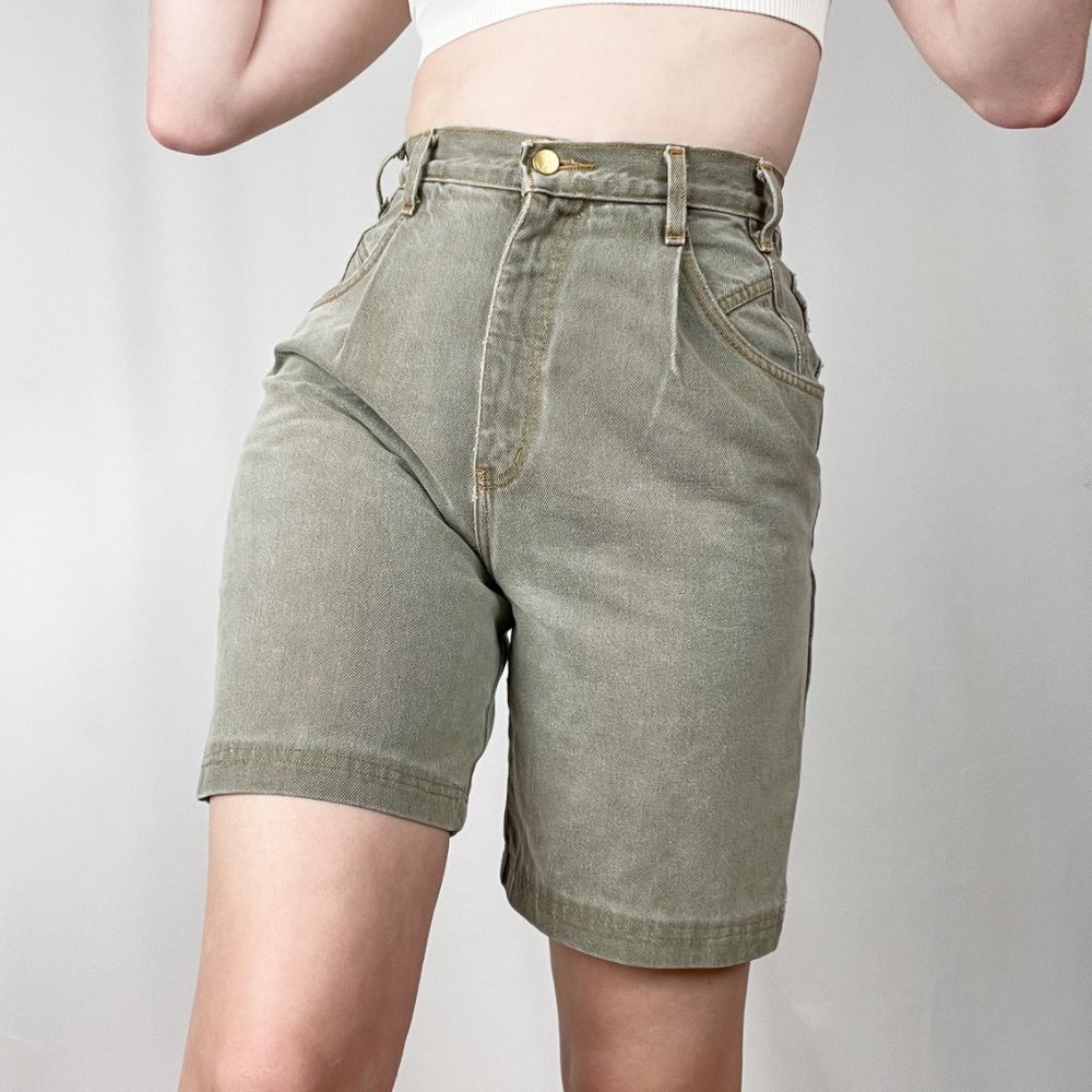 Vintage Ultra High Rise Sage Green Rigid Wedgie Denim Pleated Long Jean Shorts - Picture 1 of 8